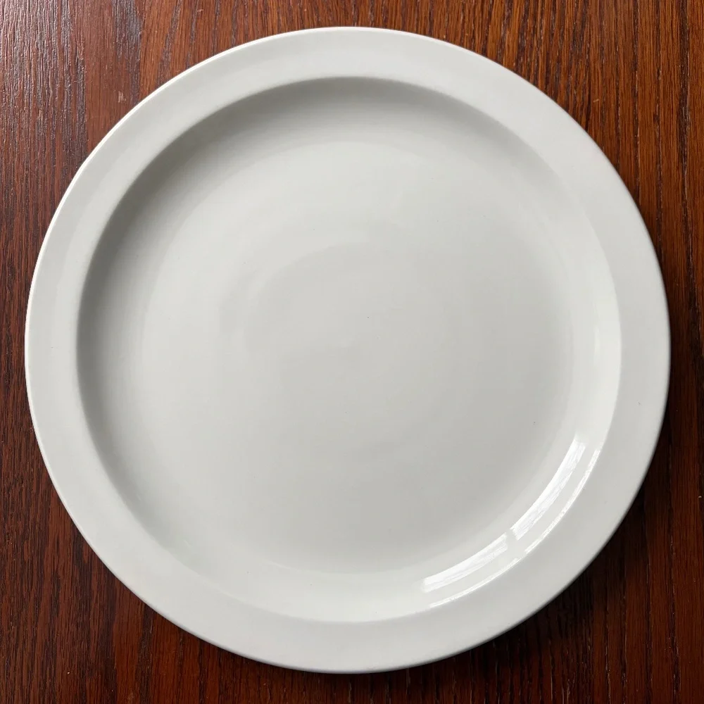 2 Stonehenge White MIDWINTER Dinner Plates - Picture 4 of 7